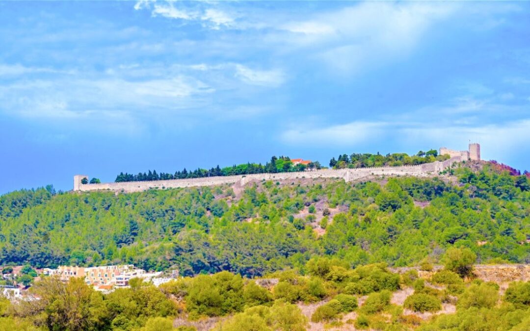 Castelo de Sesimbra i Kościół Nossa Senhora de Castelo